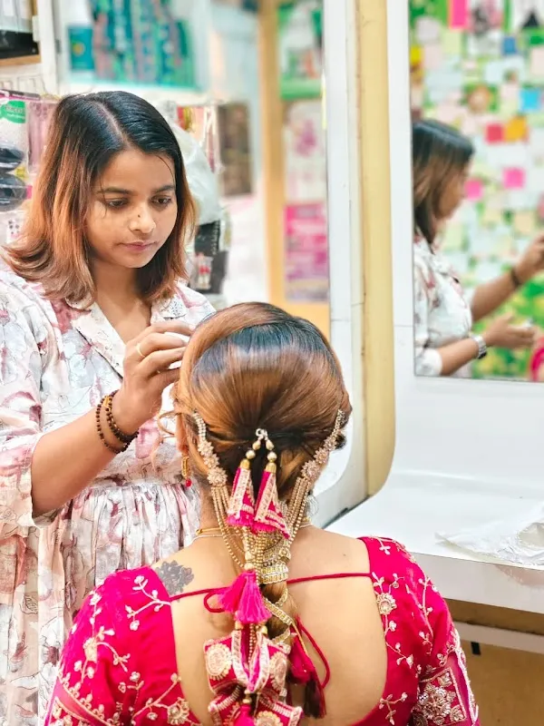 HEMA'S BEAUTY SALON & ACADEMY