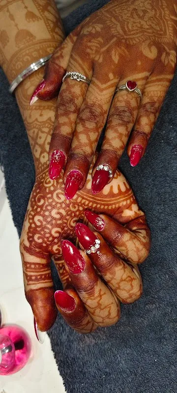 HEMA'S BEAUTY SALON & ACADEMY