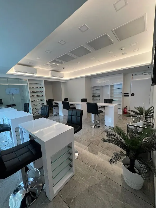 ESCAPE - A BESPOKE BEAUTY & WELLNESS EXPERIENCE