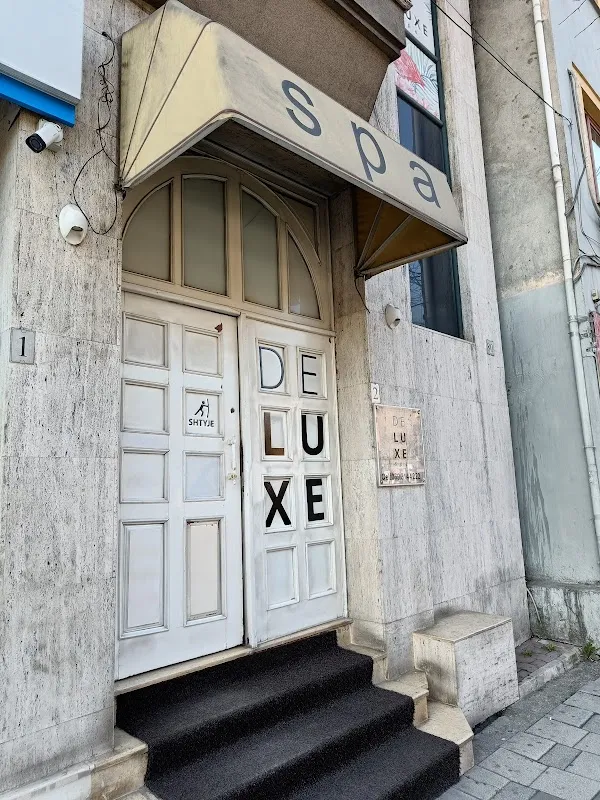 DeLuxe Spa & Massage