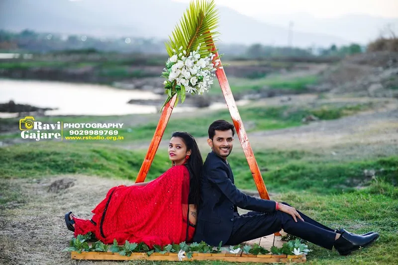R Studio Photography
