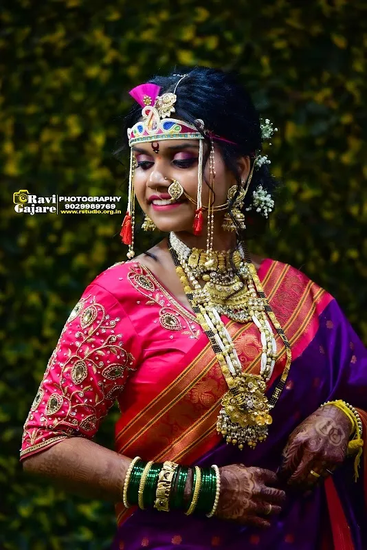 R Studio Photography