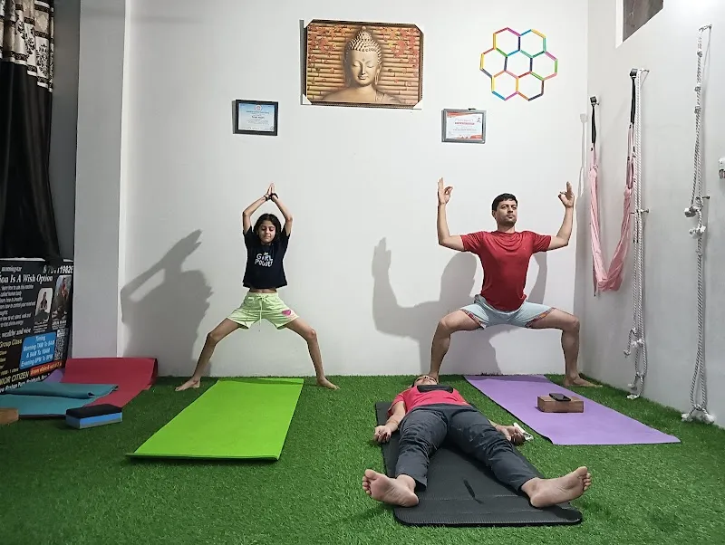 Yoga_with_morningstar