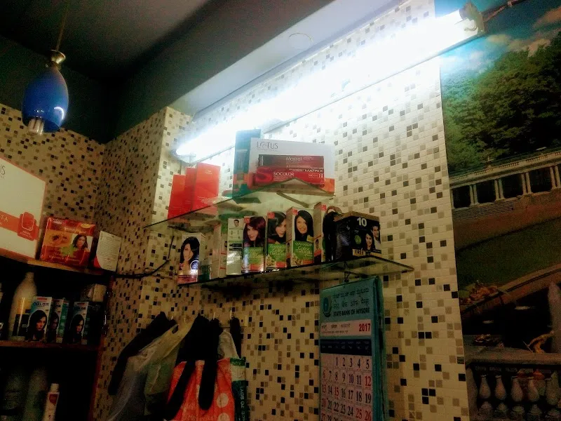 Popular Styling Saloon (Tattoo Studio)