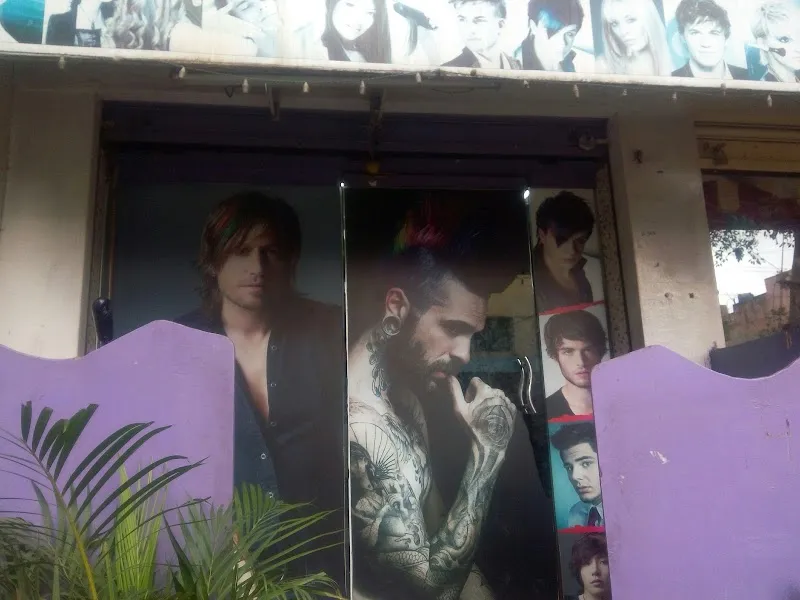 Popular Styling Saloon (Tattoo Studio)