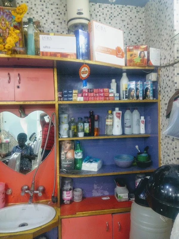 Popular Styling Saloon (Tattoo Studio)