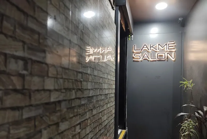 Lakme Salon For Him and Her in BT Road,Kolkata