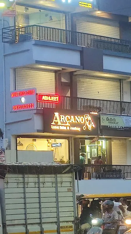 Arcano Unisex Salon & Academy - Best Unisex Salon in Nagpur | Hair Spa & Haircut | Botox & Nanoplastia | Facial & Cleanup