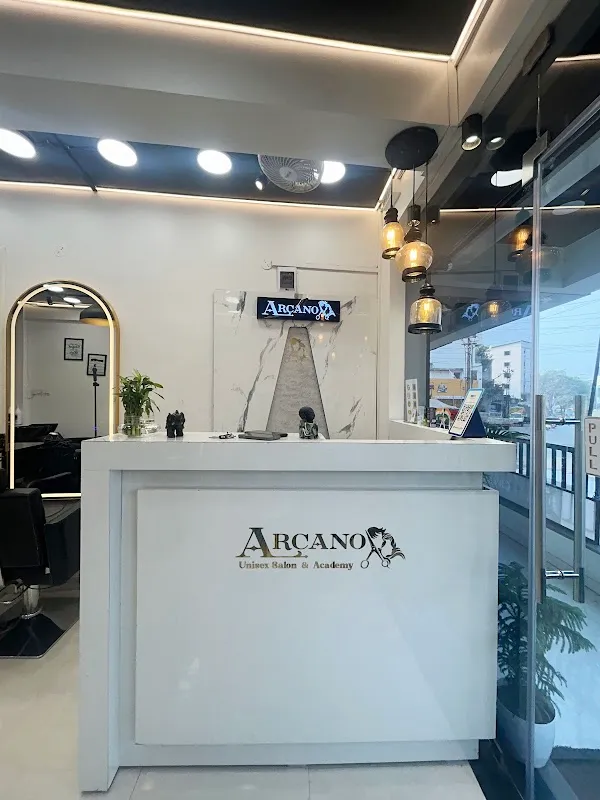 Arcano Unisex Salon & Academy - Best Unisex Salon in Nagpur | Hair Spa & Haircut | Botox & Nanoplastia | Facial & Cleanup