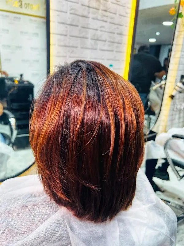Makme Salon
