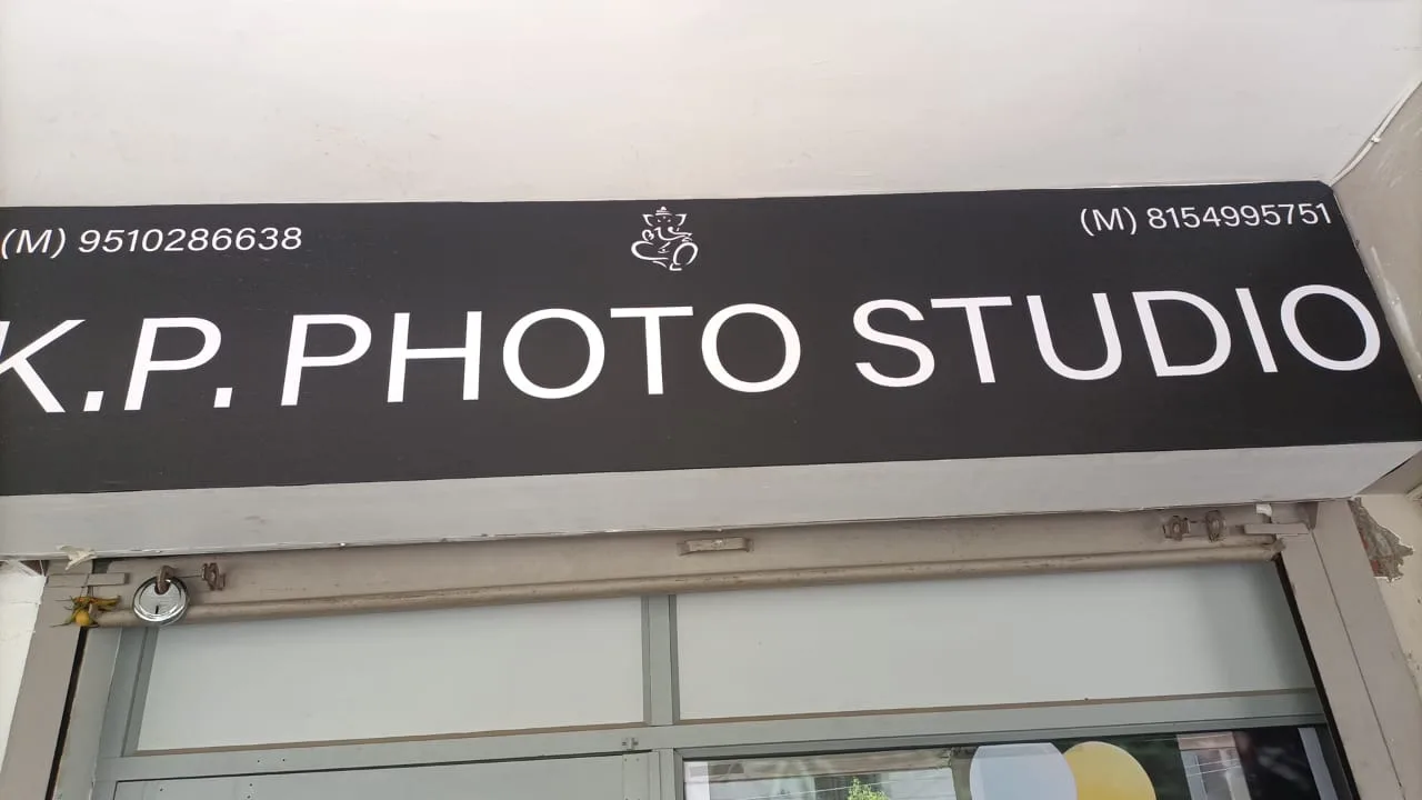 K P Photo Studio