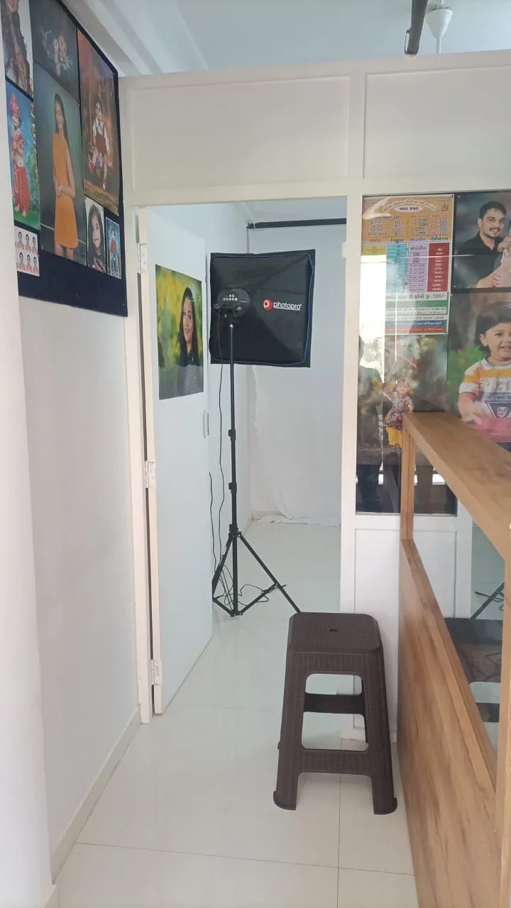K P Photo Studio