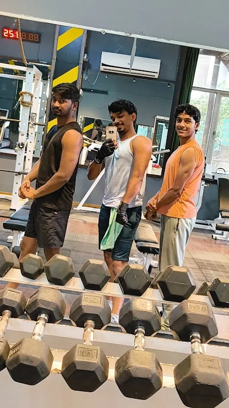 Aanu'z Fitness Center