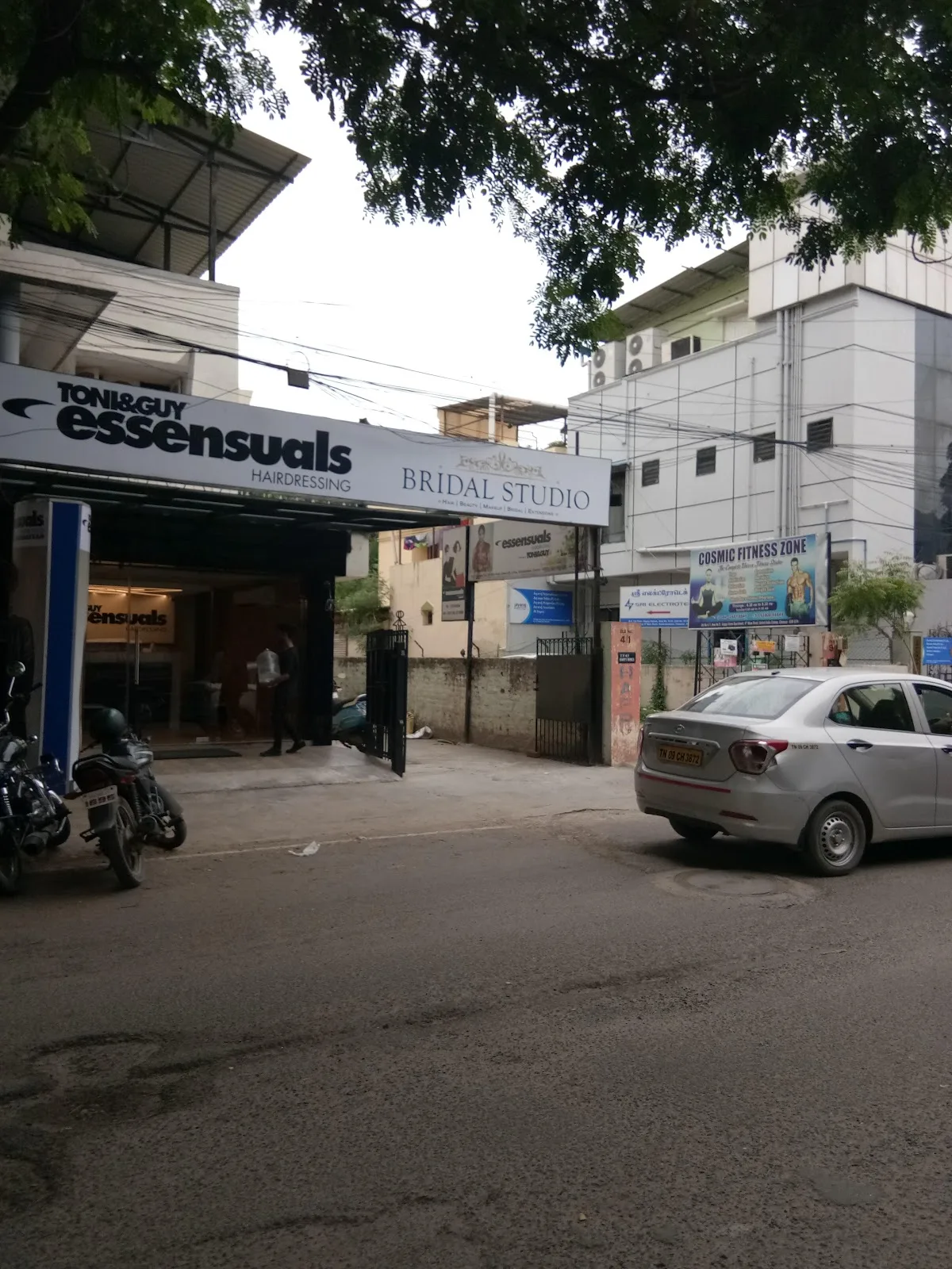 Essensuals By Toni & Guy Kodambakkam