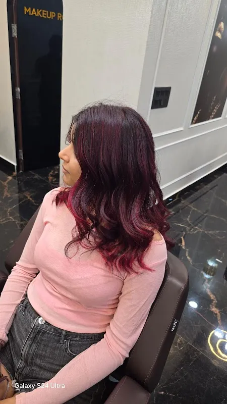 Toni&Guy Hairdressing, maharishi college road Saheed Nagar