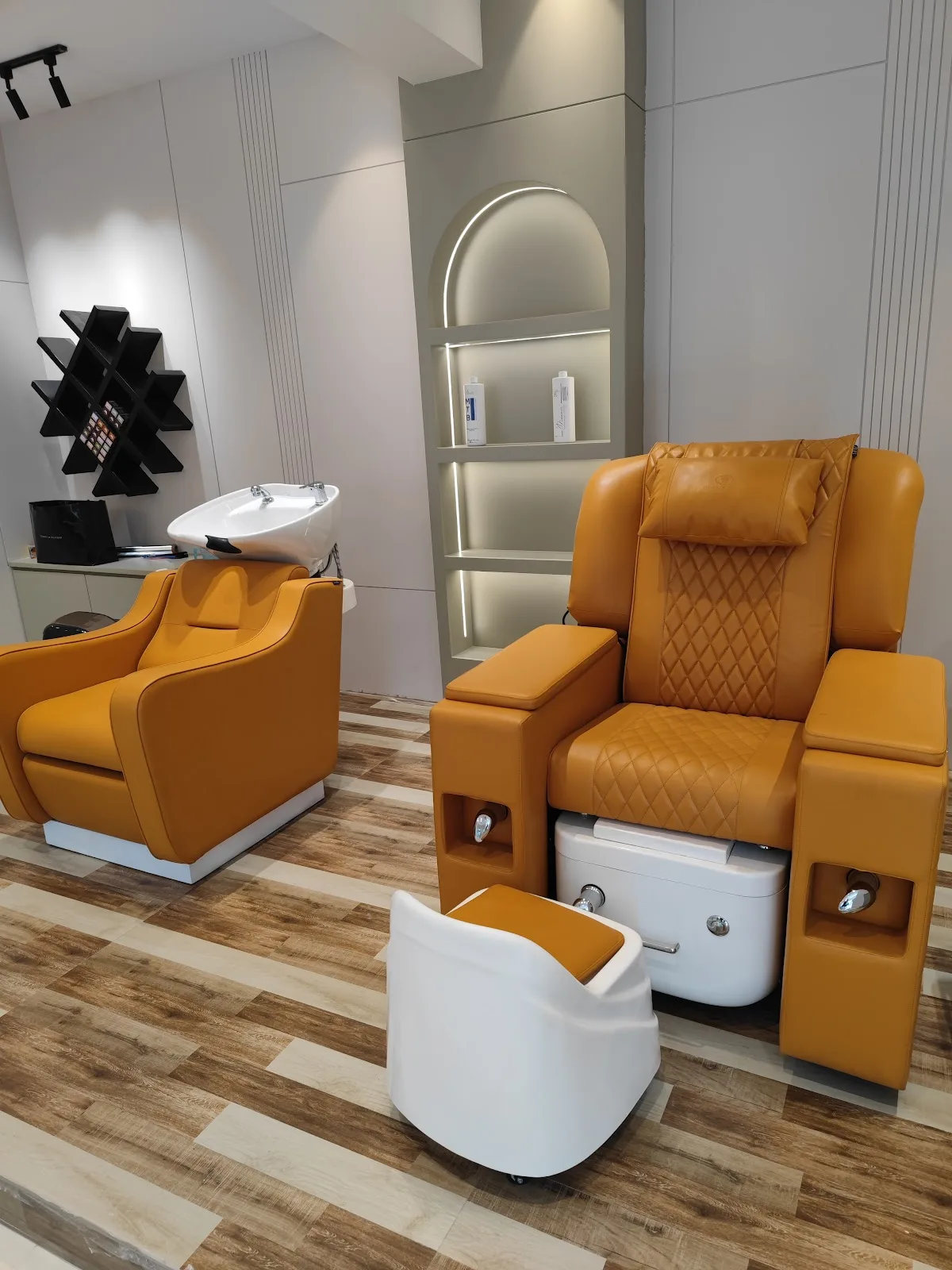Brush and Blush Salon Indiranagar
