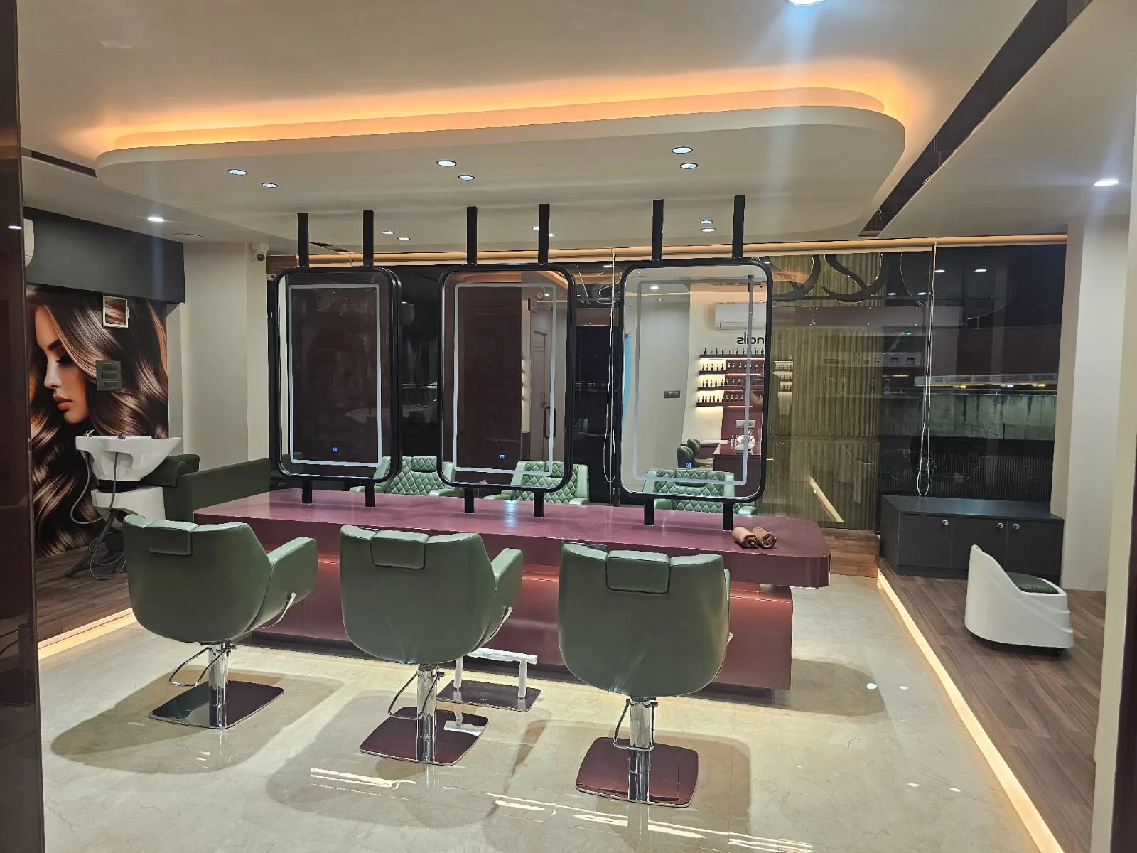 eesh unisex salon