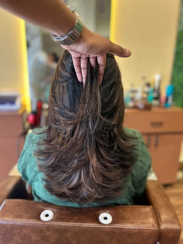 Iriss Unisex Salon