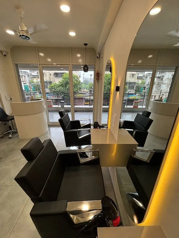 Preeva Beauty Salon