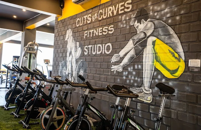 Cuts and Curves Fitness Studio