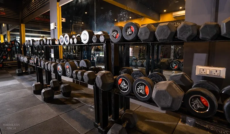 Cuts and Curves Fitness Studio