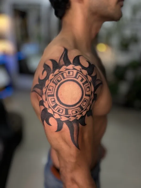 TATTOO SAVVY - TATTOO STUDIO / TRAINING INSTITUTE