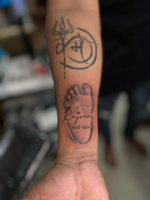 TATTOO SAVVY - TATTOO STUDIO / TRAINING INSTITUTE