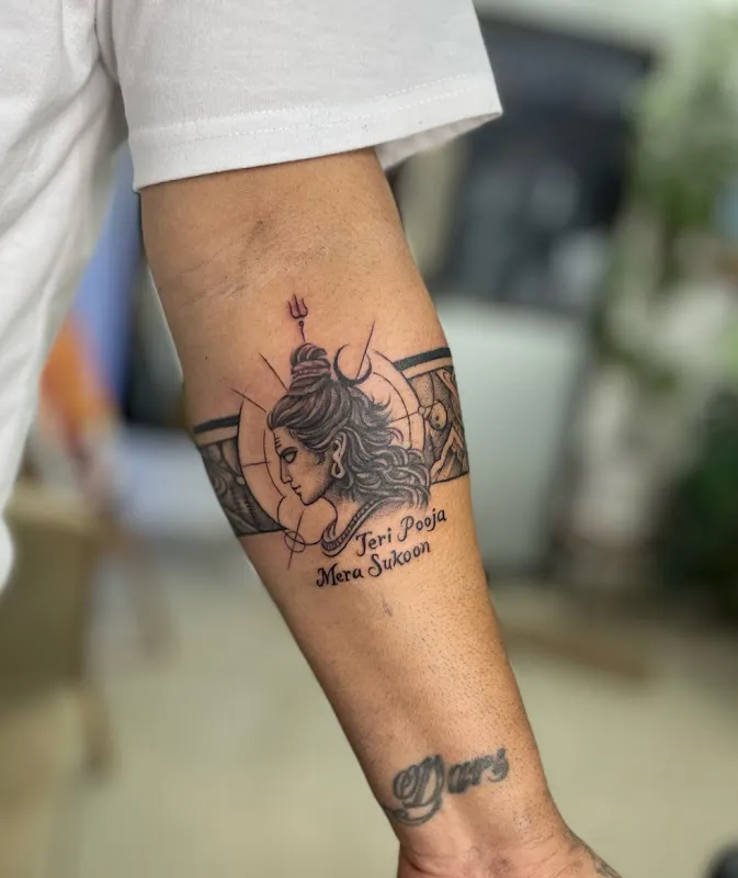 TATTOO SAVVY - TATTOO STUDIO / TRAINING INSTITUTE