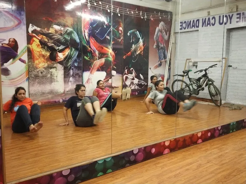 OSKAR DANCE ACADEMY