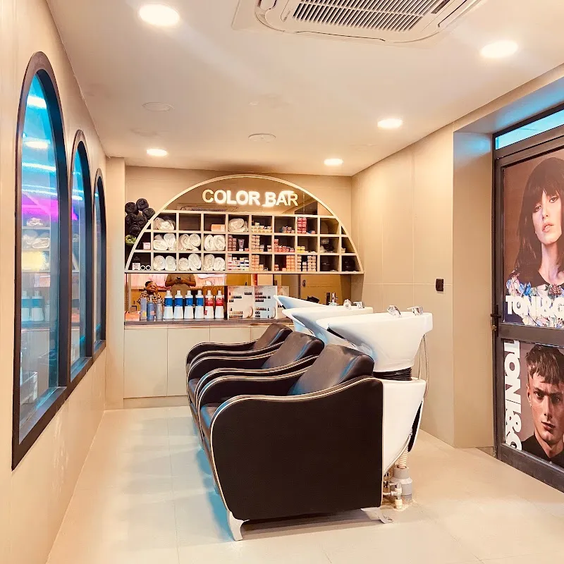 Toni & Guy Salon in Lavelle Road