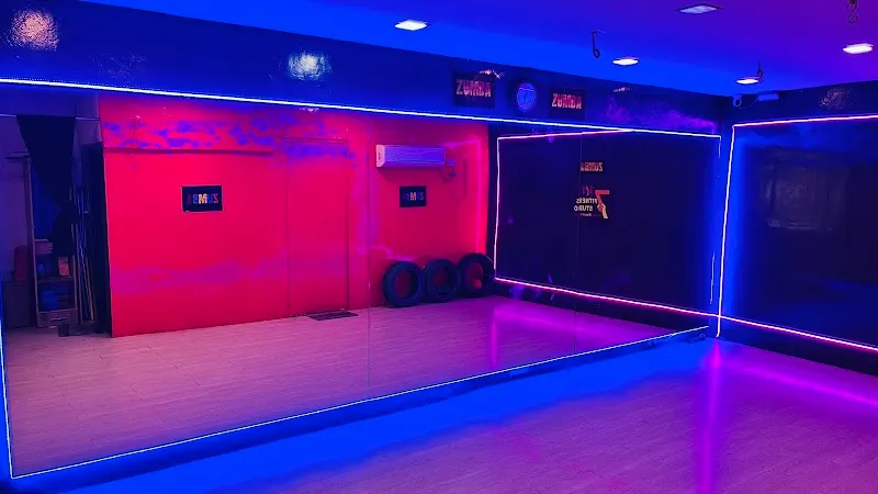 7 fitness studio zumba yoga Aerobics