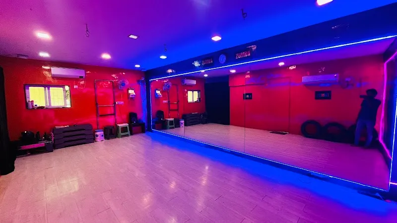 7 fitness studio zumba yoga Aerobics