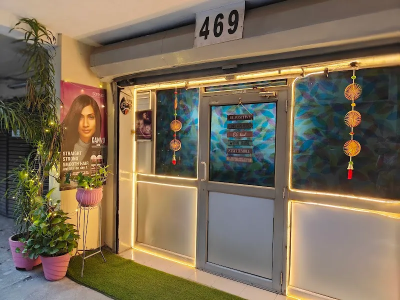 Mehtaa's Ladies salon