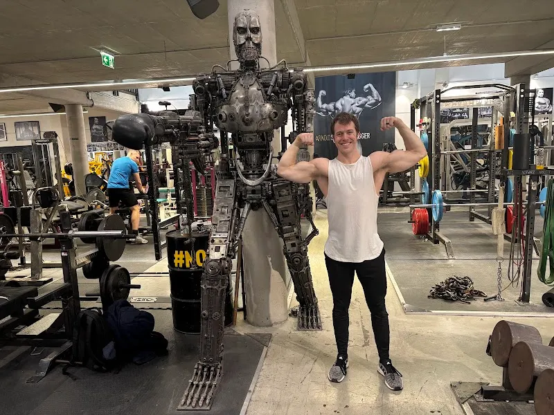 DASGYM.- Intelligent Strength
