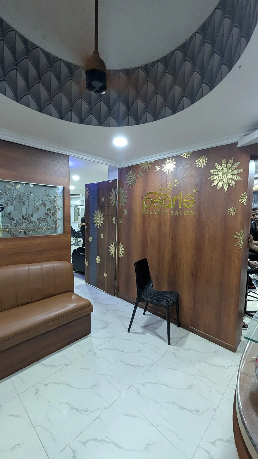 Pearls beauty salon & Bridal studio