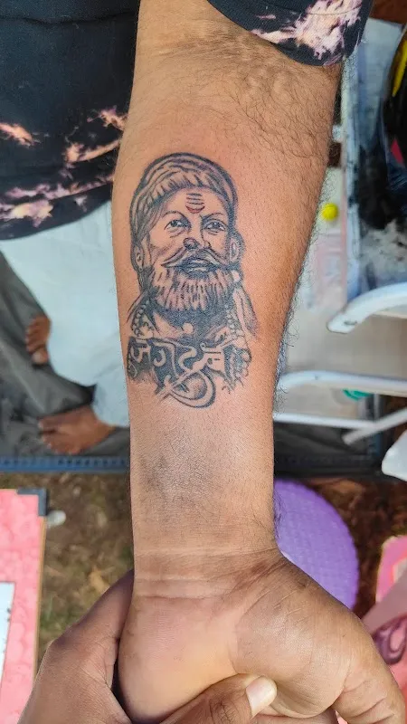 Tattoo HArts studio & Training Academy
