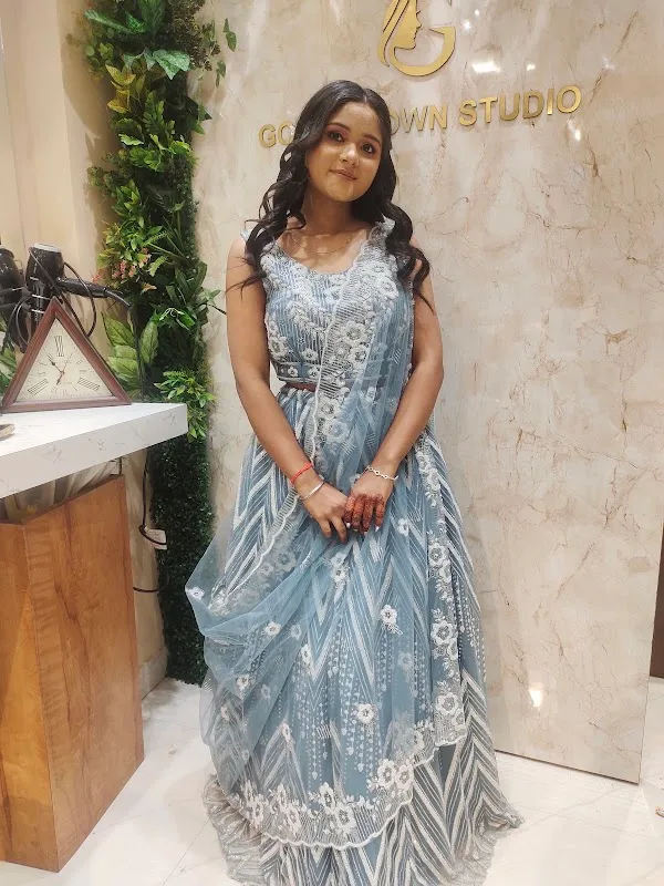 gold crown studio kalyanpur