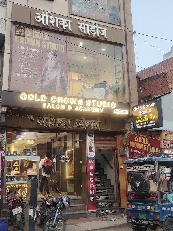 gold crown studio kalyanpur