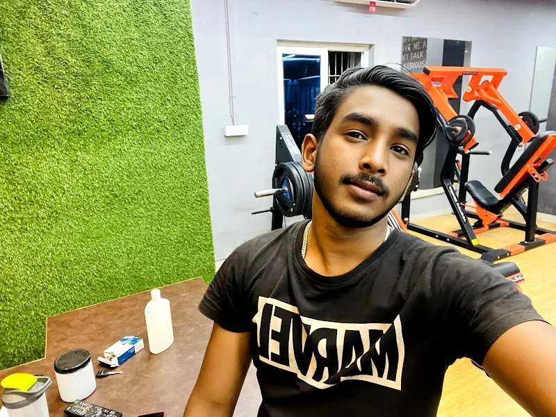 V Tone fitness Unisex Gym