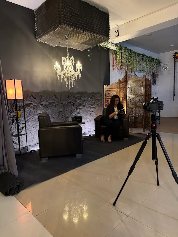 DMG - Studio | Fashion Photography & Videography | Podcast Studio