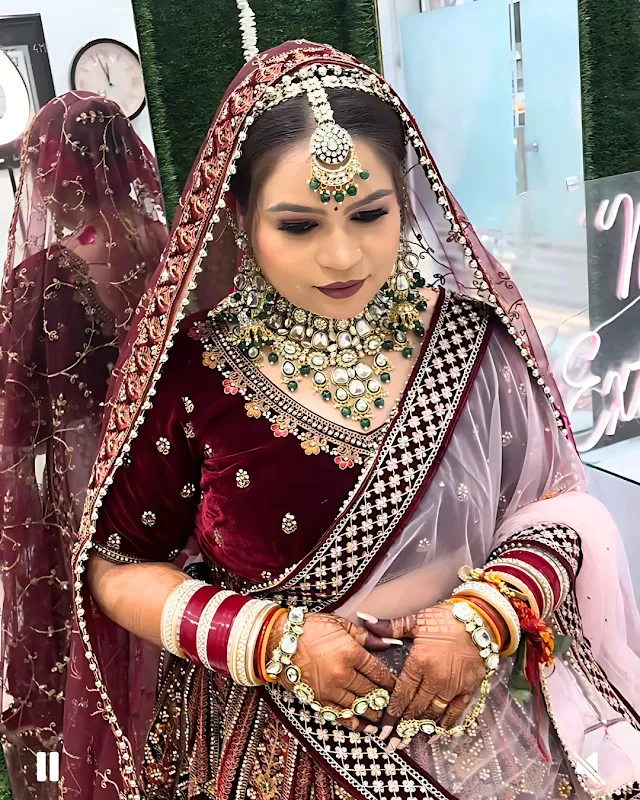 Mona Manav Makeovers Unisex Salon And Academy - Hari Nagar