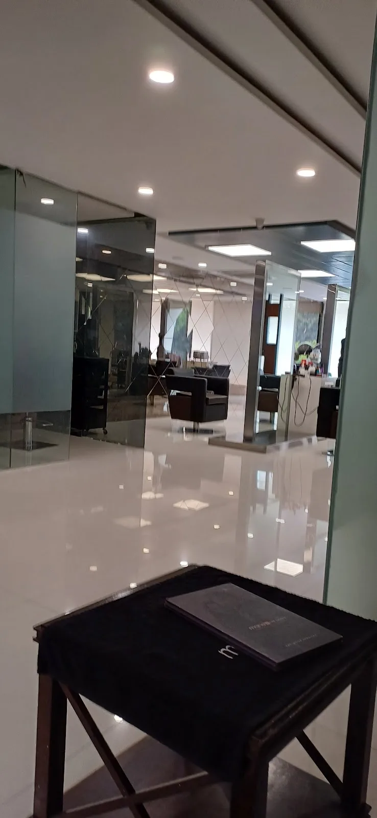 MANEA THE SALOON - Himayath Nagar
