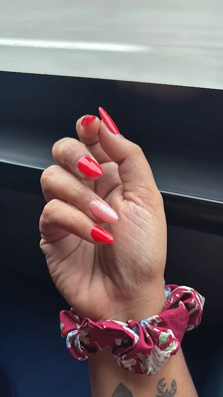 GO GLAM SALON
