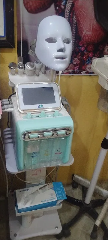 Maitrin Beauty Care & cosmetics,Spa &Training centre