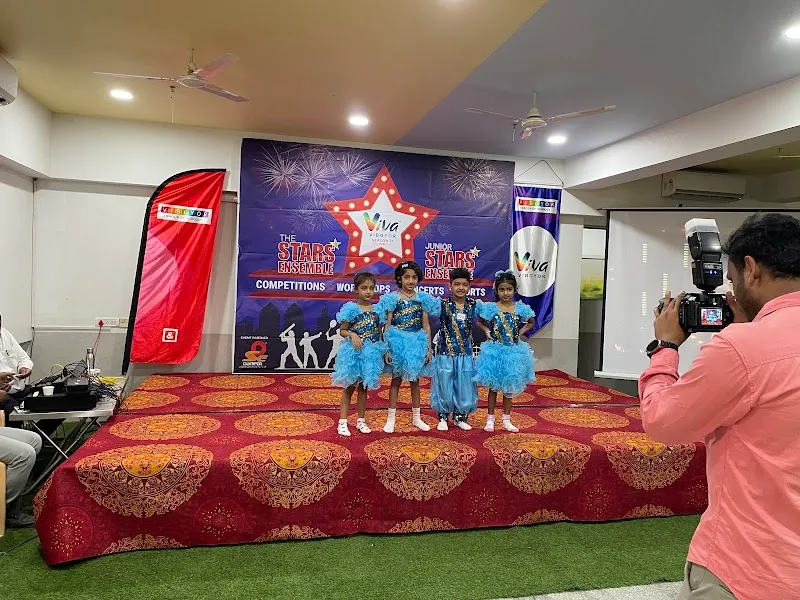 VDC [Vaan’s Dance Class] DANCE STUDIO