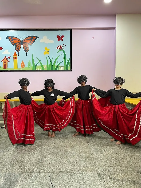 VDC [Vaan’s Dance Class] DANCE STUDIO
