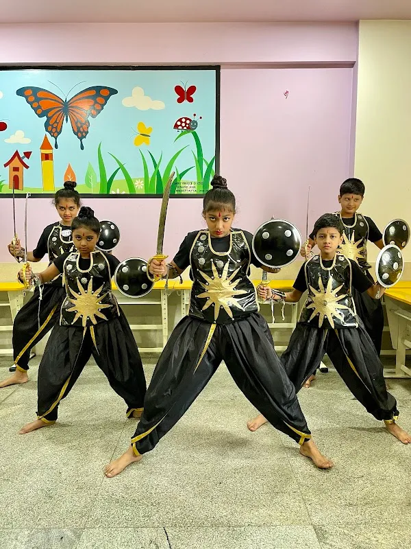 VDC [Vaan’s Dance Class] DANCE STUDIO