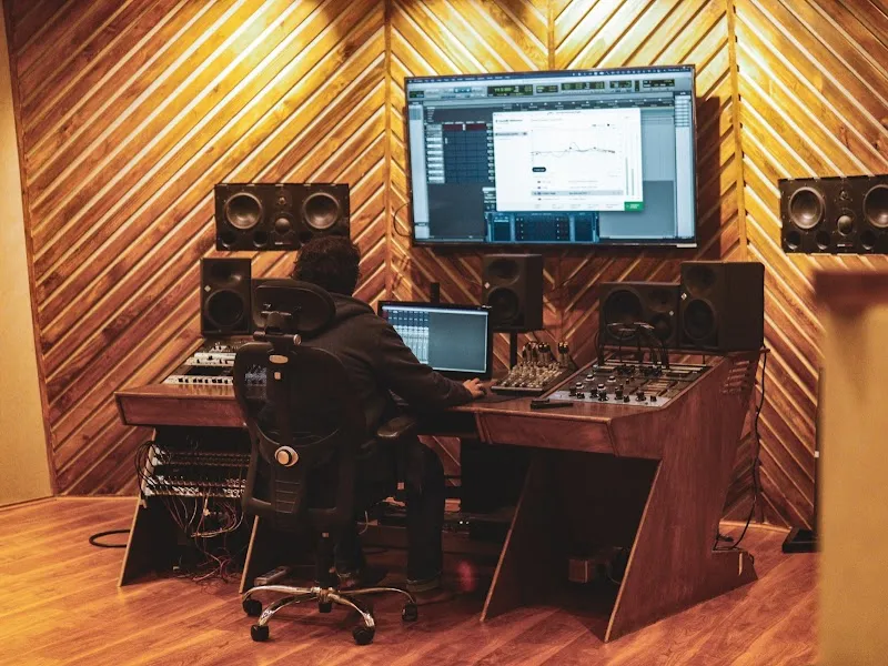 Gray Spark Audio & Sound Engineering Academy