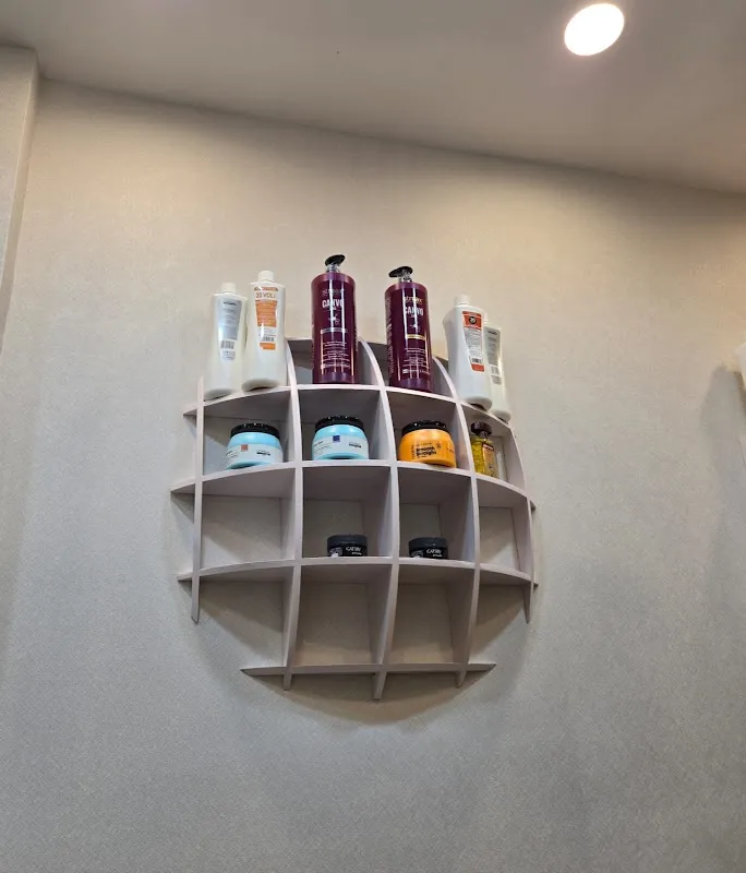 TRESS ELLE SALON