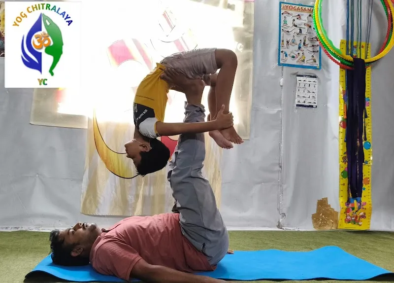 Yog chitralaya